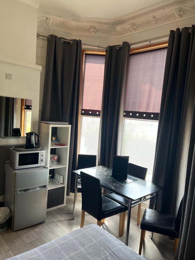 Mccoinnich Rooms Dundee Zewnętrze zdjęcie